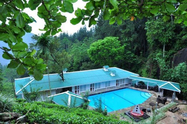 Forest Edge Hotel Ginigathena エクステリア 写真